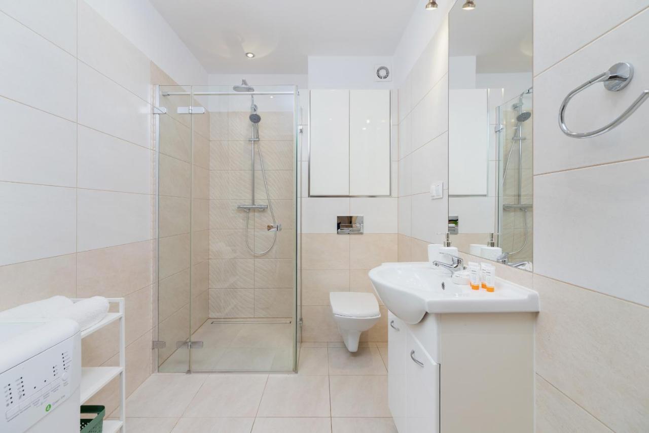 Bunscha Apartment Debniki Cracow By Noclegi Renters كراكوفيا المظهر الخارجي الصورة